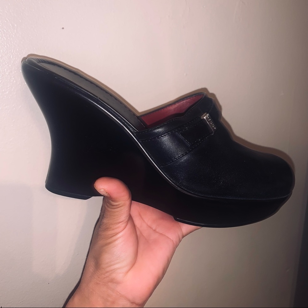Tommy Hilfiger shoes size 81/2M